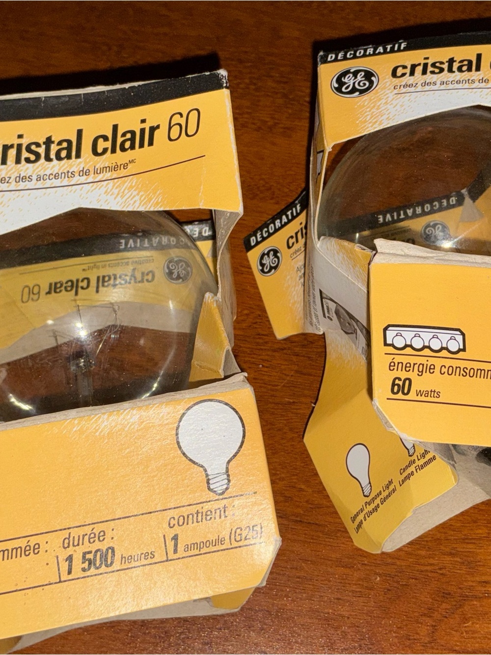 Pair GE Cristal Clair 60 Decorative Clear Light Bulbs mirror bathroom
